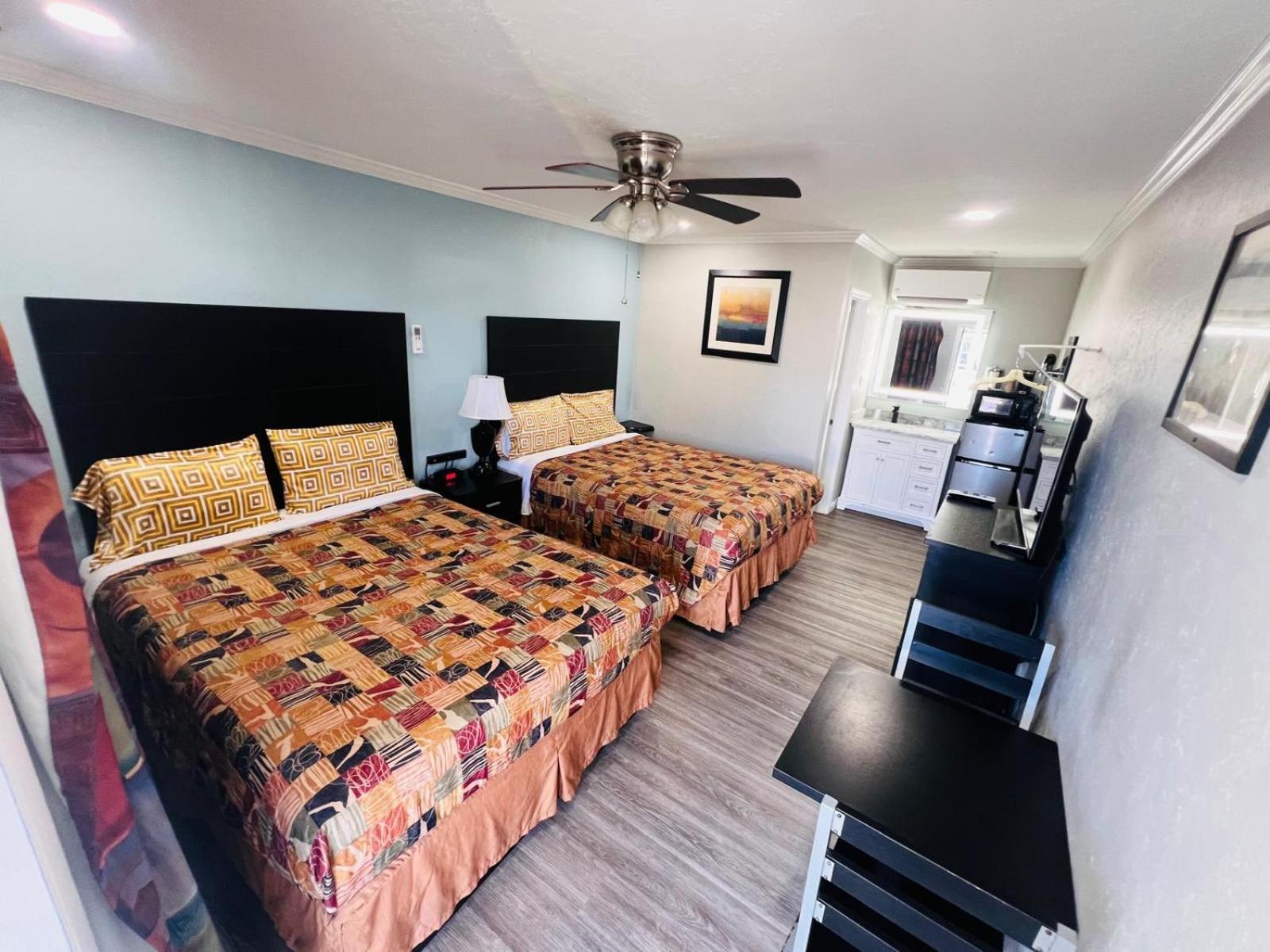 Sunshine Inn & Suites Venice, Florida Venice Gardens Exterior photo