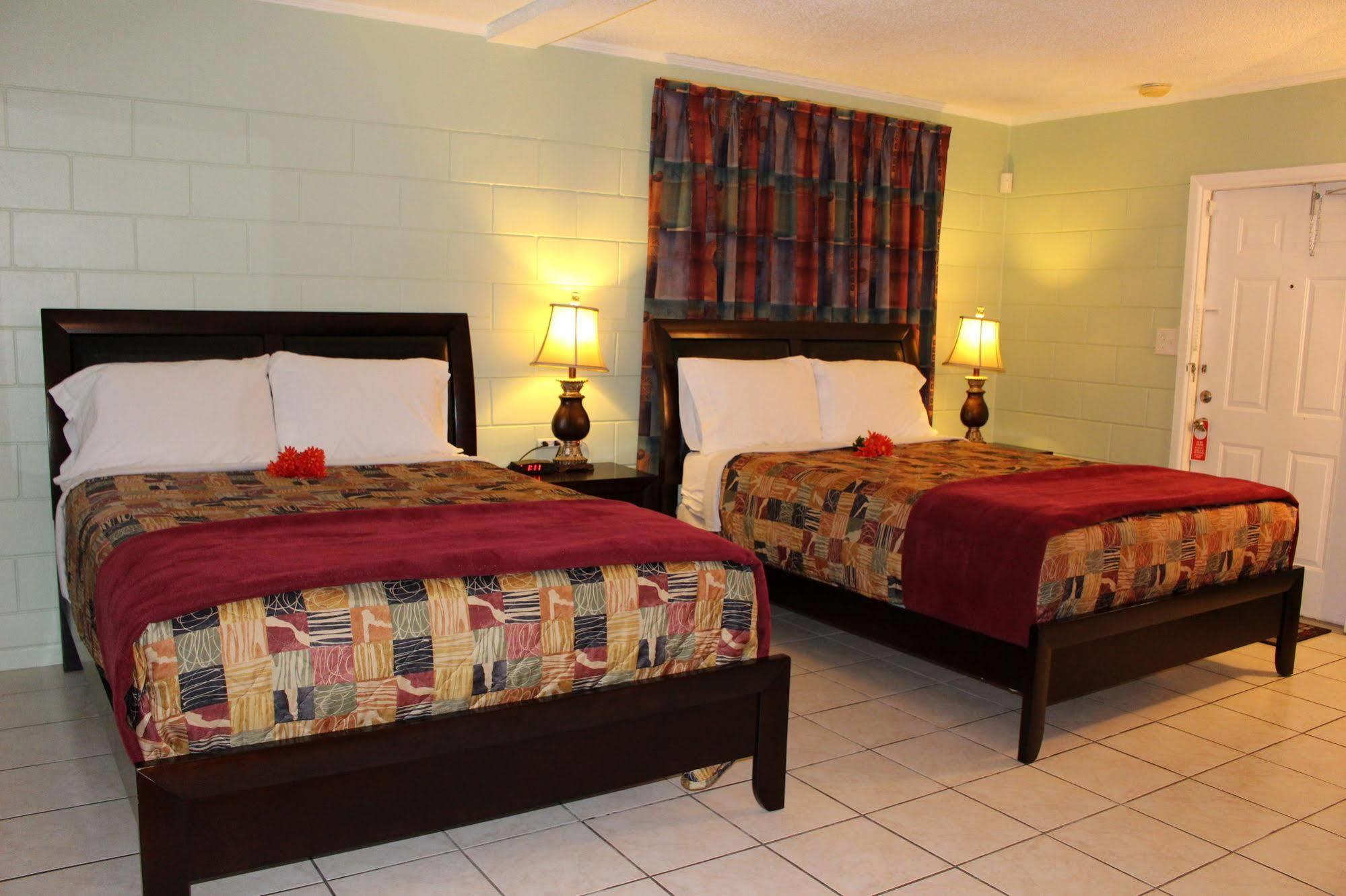 Sunshine Inn & Suites Venice, Florida Venice Gardens Exterior photo