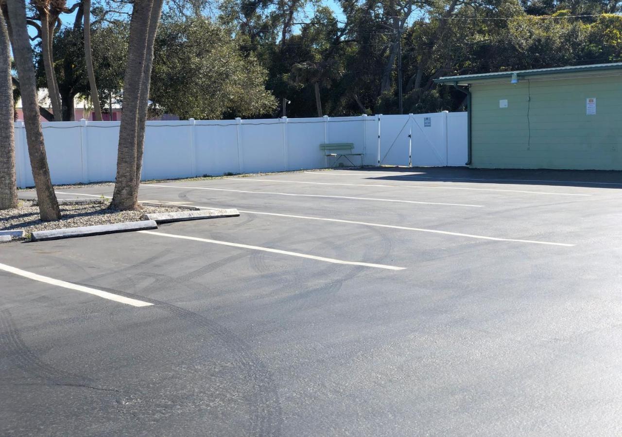 Sunshine Inn & Suites Venice, Florida Venice Gardens Exterior photo